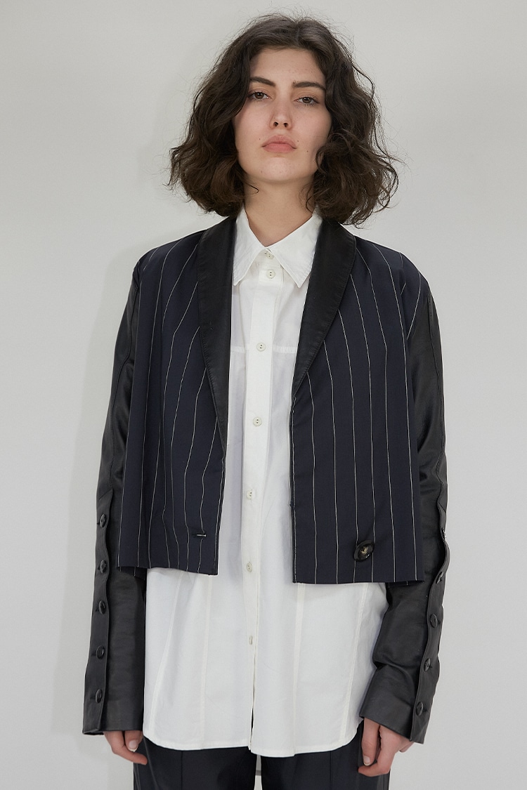 Faye boxy jacket in wool and leather - Navy and black