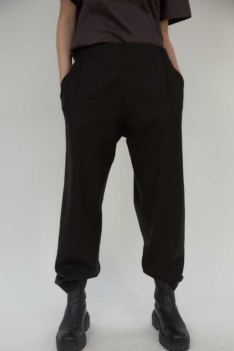 Perry pleated trouser in felted wool - Dark brown